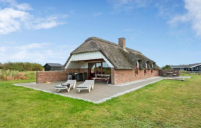 Amazing Home In Ringkøbing With Kitchen